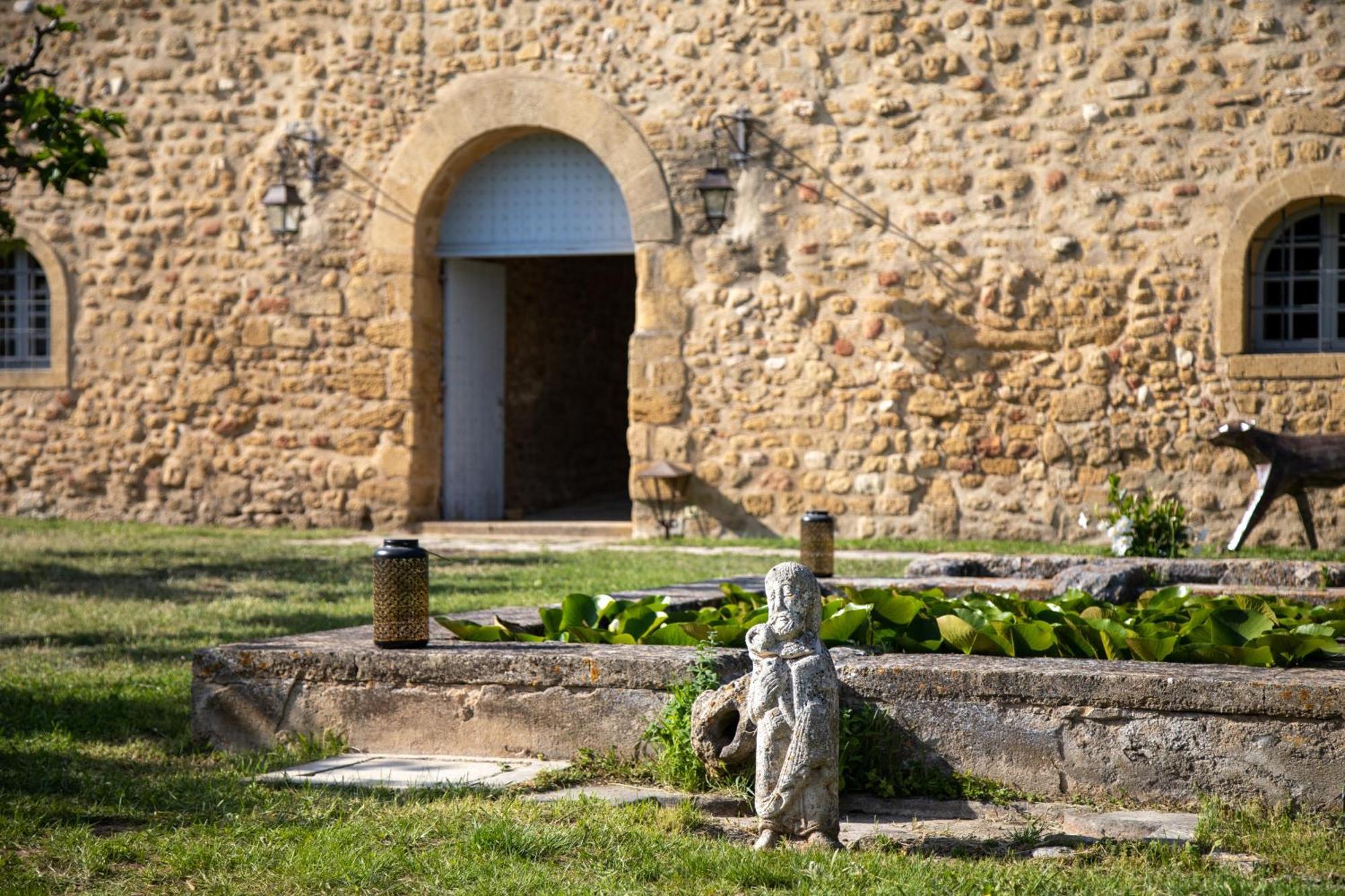 Chateau Saint-Pierre De Mejans Puyvert Exterior foto